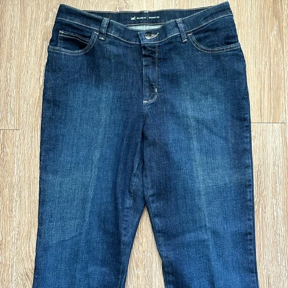 Lee relaxed fit straight leg jeans, dark wash, 10 short - Picture 5 of 8